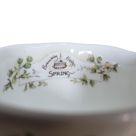 Royal Doulton Brambly Hedge Spring and Summer Mugs (2) - Picture 11 of 14